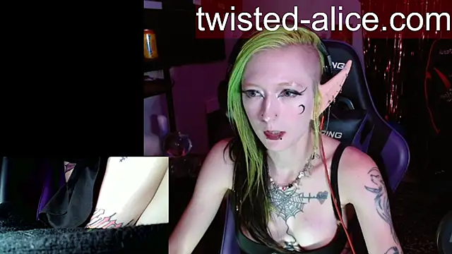 alicewonder09 online show from July 20, 4:05 am