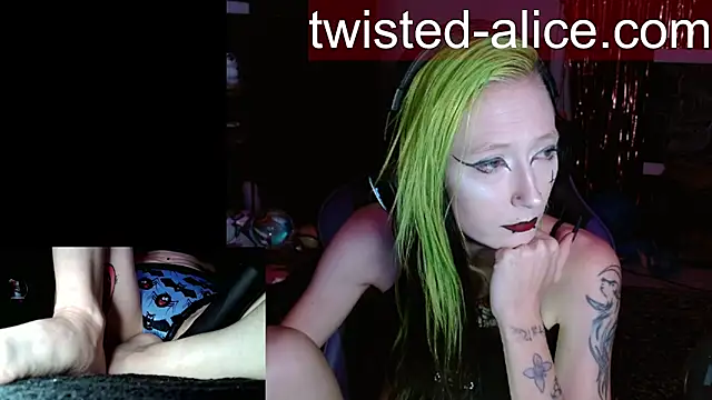 alicewonder09 online show from July 29, 3:04 am