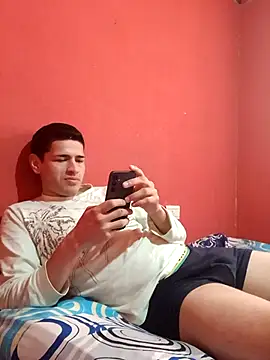 Snapshot of ynose2 chatting on September 25, 1:48 pm ynose2 online show from September 25, 1:48 pm