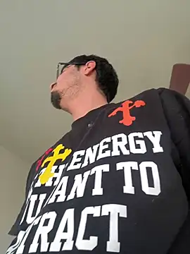 Snapshot of Bbyboyivan chatting on February 1, 10:41 pm Bbyboyivan online show from February 1, 10:41 pm