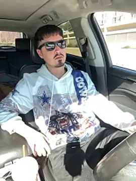 Snapshot of Bbyboyivan chatting on February 22, 8:18 pm Bbyboyivan online show from February 22, 8:18 pm