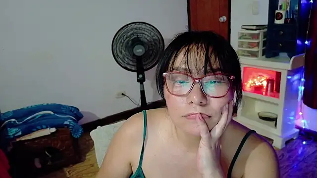 hottplay online show from January 19, 8:51 pm