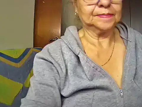 nicoltatiana  online show from January 15, 5:08 am