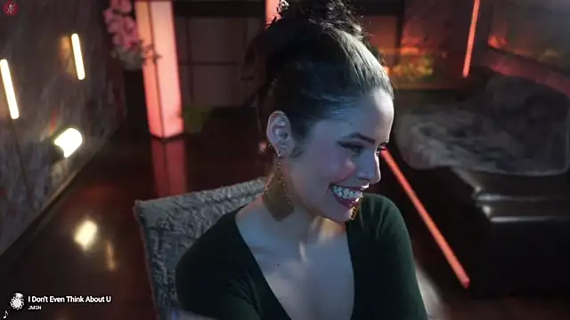 Snapshot of alessa_goreng chatting on October 26, 9:48 am alessa goreng online show from October 26, 9:48 am