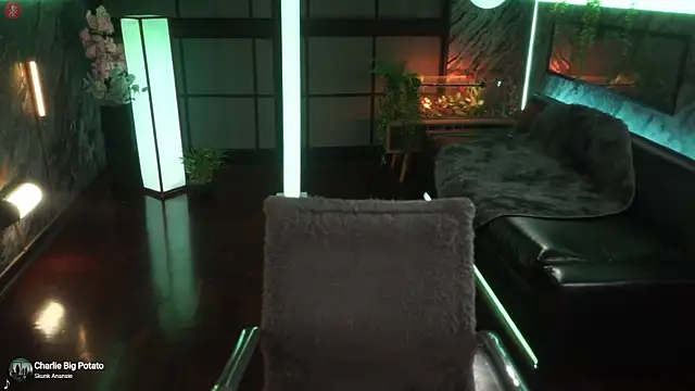 Snapshot of alessa_goreng chatting on November 22, 7:18 am alessa goreng online show from November 22, 7:18 am