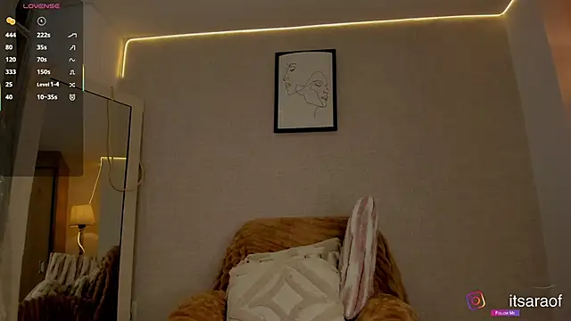 Snapshot of sara_cruz011 chatting on October 31, 2:23 am sara cruz011 online show from October 31, 2:23 am