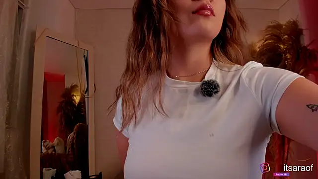 Snapshot of sara_cruz011 chatting on November 22, 10:42 pm sara cruz011 online show from November 22, 10:42 pm