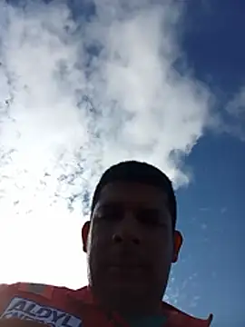 Snapshot of El-reyleon chatting on July 9, 12:31 pm El-reyleon online show from July 9, 12:31 pm
