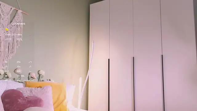 Snapshot of Rinas_secret chatting on October 4, 10:24 am Rinas secret online show from October 4, 10:24 am