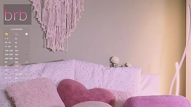 Snapshot of Rinas_secret chatting on October 14, 6:58 am Rinas secret online show from October 14, 6:58 am