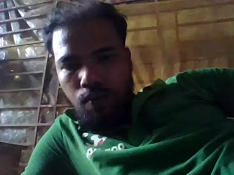 Snapshot of chittagong77 chatting on December 2, 7:36 am chittagong77 online show from December 2, 7:36 am