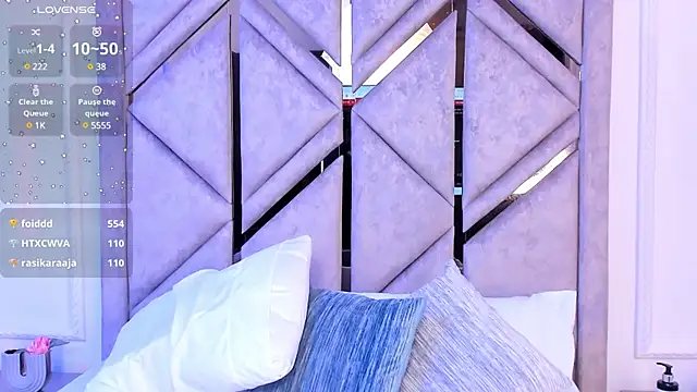 Sara Boom online show from March 19, 10:20 pm