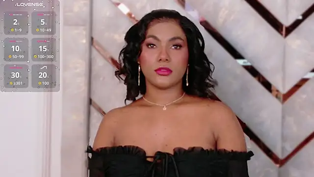 Sara Boom online show from July 4, 8:15 pm