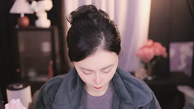 Snapshot of Ocean--Lili chatting on January 10, 2:23 pm Ocean--Lili online show from January 10, 2:23 pm