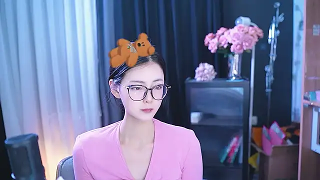 Snapshot of Ocean--Lili chatting on March 15, 2:34 pm Ocean--Lili online show from March 15, 2:34 pm