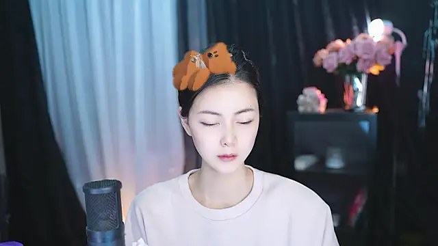 Snapshot of Ocean--Lili chatting on March 17, 2:12 pm Ocean--Lili online show from March 17, 2:12 pm