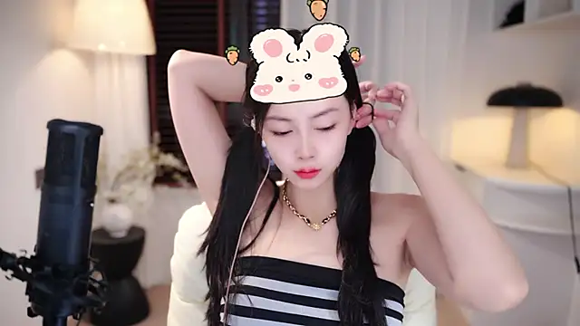 Snapshot of Ocean--Lili chatting on October 11, 2:15 pm Ocean--Lili online show from October 11, 2:15 pm