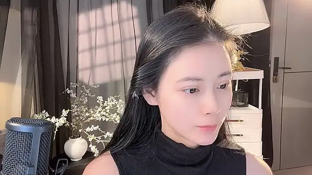 Ocean--Lili online show from April 30, 2:12 pm