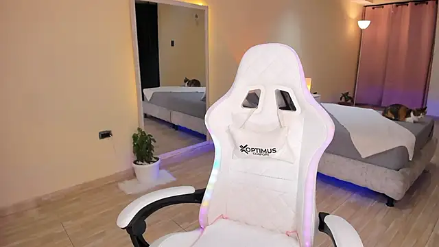 Snapshot of carleee_winter chatting on September 27, 11:43 pm carleee winter online show from September 27, 11:43 pm