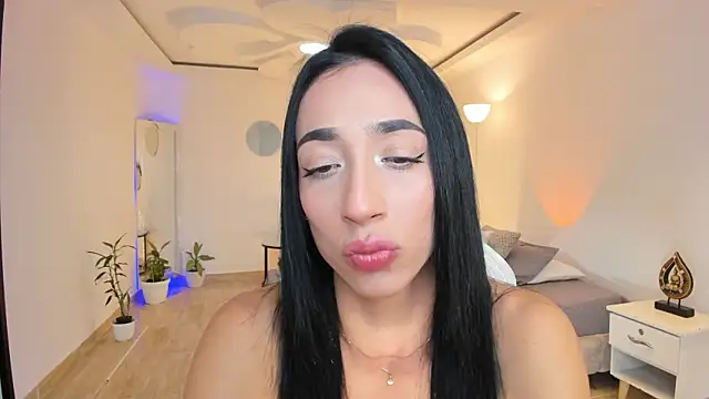 carleee winter online show from June 15, 11:29 pm