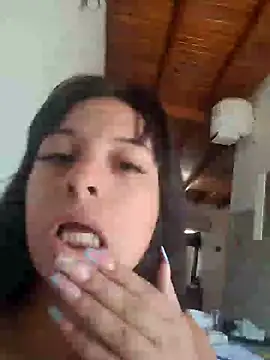 Snapshot of ZaraHoney chatting on January 23, 3:11 pm ZaraHoney online show from January 23, 3:11 pm