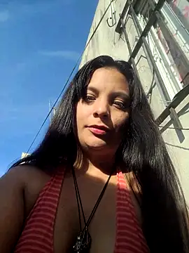 Snapshot of ZaraHoney chatting on March 15, 8:32 pm ZaraHoney online show from March 15, 8:32 pm