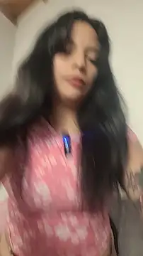 Snapshot of ZaraHoney chatting on October 9, 6:33 am ZaraHoney online show from October 9, 6:33 am