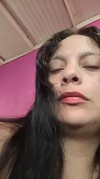 Snapshot of ZaraHoney chatting on December 20, 6:04 pm ZaraHoney online show from December 20, 6:04 pm