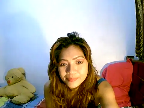 Snapshot of sweetvirginia01 chatting on January 11, 11:24 pm sweetvirginia01 online show from January 11, 11:24 pm