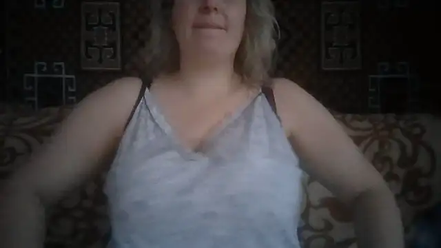 Snapshot of Diana_Britt chatting on November 17, 5:46 am Diana Britt online show from November 17, 5:46 am