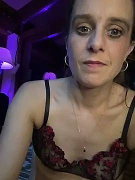 Snapshot of LadyChantale chatting on January 15, 7:01 pm LadyChantale online show from January 15, 7:01 pm