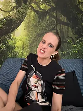 Snapshot of LadyChantale chatting on February 26, 4:24 pm LadyChantale online show from February 26, 4:24 pm