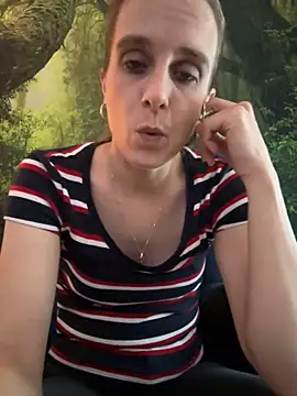 Snapshot of LadyChantale chatting on March 11, 5:13 pm LadyChantale online show from March 11, 5:13 pm