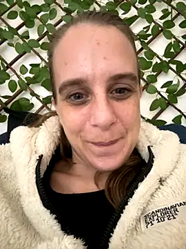 Snapshot of LadyChantale chatting on November 24, 6:13 am LadyChantale online show from November 24, 6:13 am