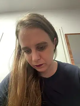 LadyChantale online show from April 28, 5:12 am
