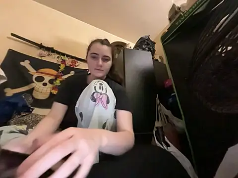 Snowbunnycake 131 online show from January 16, 7:01 am