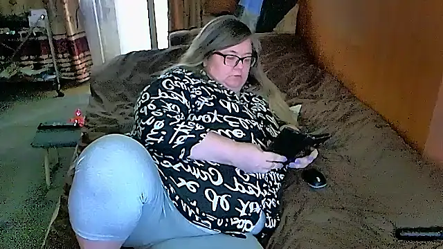 sex2 online show from March 17, 5:23 am