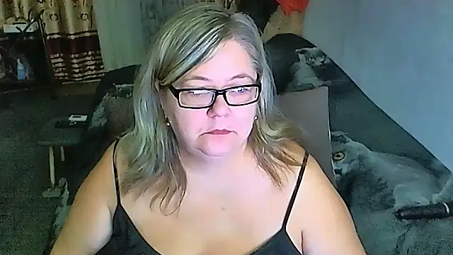 sex2 online show from October 12, 6:40 pm