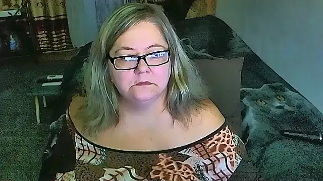 sex2 online show from October 17, 11:40 pm