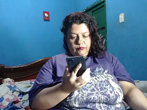 Lauren baby online show from May 21, 9:44 pm