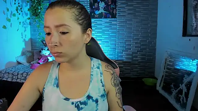 Snapshot of Ginger_Sweetty chatting on September 24, 10:57 pm Ginger Sweetty online show from September 24, 10:57 pm