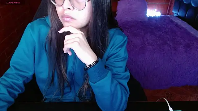 MidoriQuiinn online show from June 9, 6:52 pm