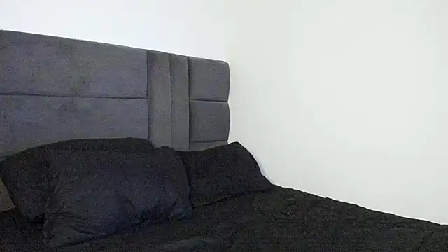 alejandro  2 online show from December 2, 6:25 pm