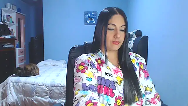 Snapshot of sahtlove1 chatting on July 1, 3:41 am sahtlove1 online show from July 1, 3:41 am