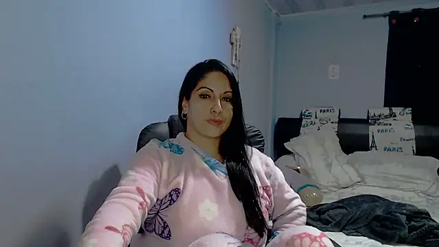 Snapshot of sahtlove1 chatting on July 14, 4:06 am sahtlove1 online show from July 14, 4:06 am