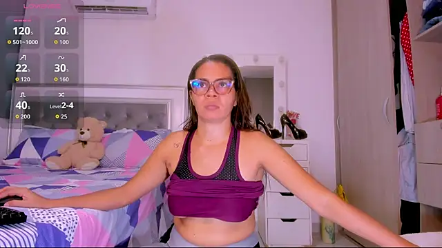 Snapshot of sharonDulce chatting on July 31, 1:05 am sharonDulce online show from July 31, 1:05 am