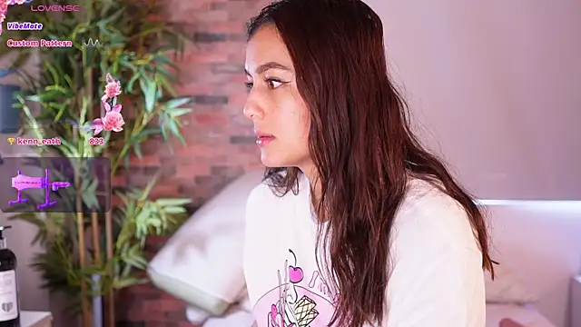 Snapshot of Lucy_fit chatting on January 20, 4:01 pm Lucy fit online show from January 20, 4:01 pm