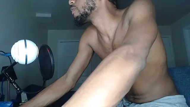 Snapshot of ChrisVacher chatting on November 6, 3:07 am ChrisVacher online show from November 6, 3:07 am