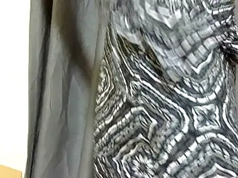 Snapshot of Sweet_ebony20 chatting on March 15, 2:55 pm Sweet ebony20 online show from March 15, 2:55 pm