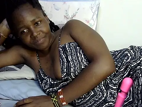 Snapshot of Sweet_ebony20 chatting on December 2, 9:10 pm Sweet ebony20 online show from December 2, 9:10 pm